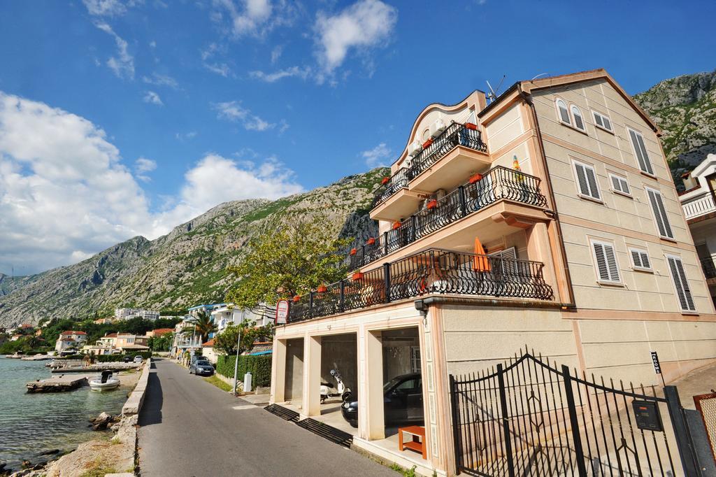 Apartments Paradiso Kotor Exteriör bild